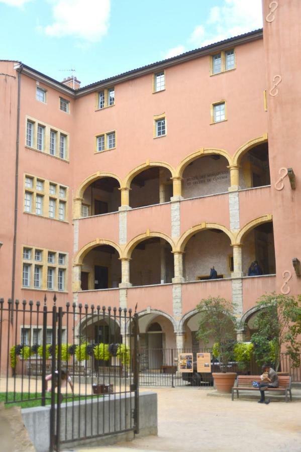 Cosy Apartment Ideally Located In The Old Town Lyon Exteriör bild
